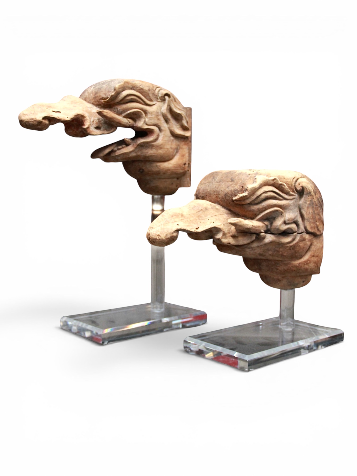 A Rare and Early Pair of Carved Wood 'baku' Architectural Elements, 14th-16th Century - Image 5