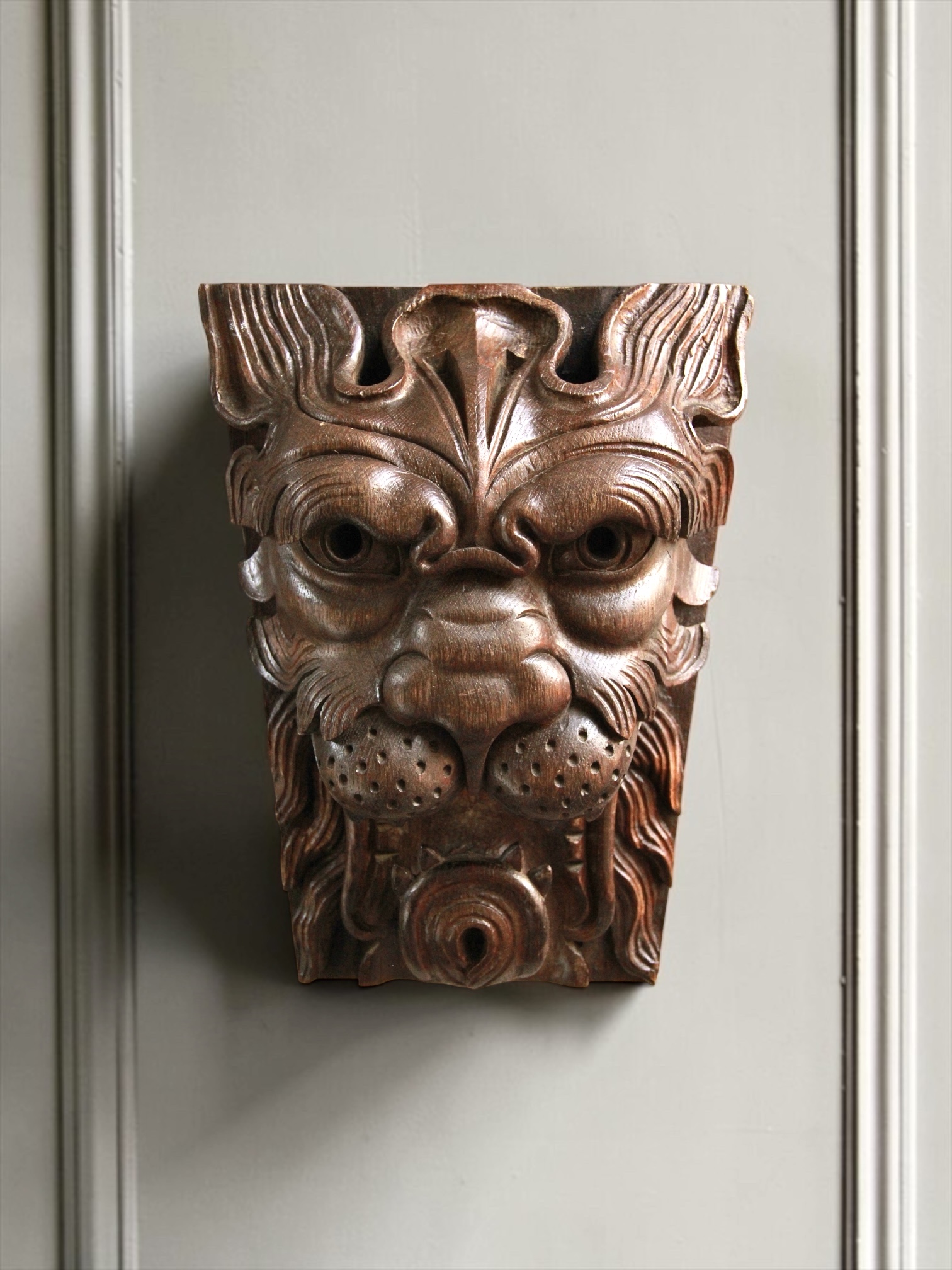 Oak lion mask